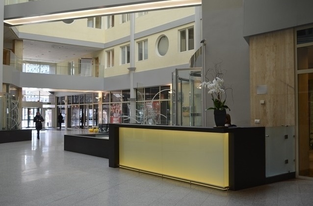 Atrium Plaza- biura serwisowane Warszawa - biura i lokale komercyjne na wynajem