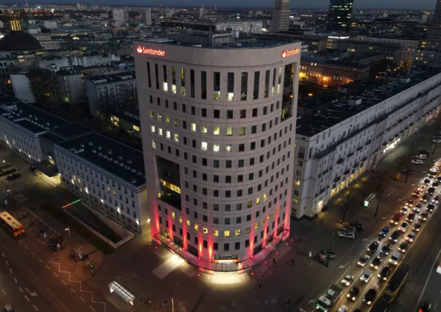 Centrum Królewska Warszawa - biura i lokale komercyjne na wynajem